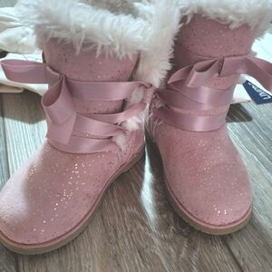 Toddler girls faux suede mauve color boots with fur trim, sparkles in Sz 6